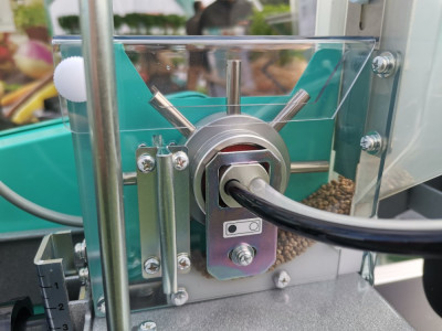 Sämaschine Pneumatisch Mitnehmer.jpeg