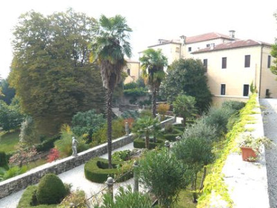 Villa_Godi_2__fars_2008.jpg