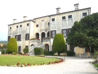 Villa_Godi_3_fars_2008.jpg