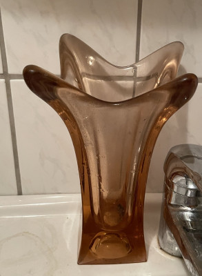 vase.jpg