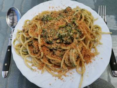 Bucatini con le sarde.jpeg