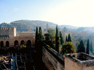 1_Alhambra_im_Morgendunst.jpg