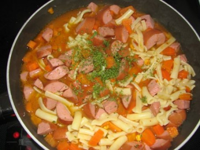wuerstchengulasch.JPG