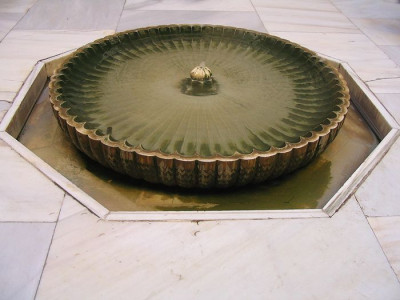 5b_Patio_del_Cuarto_Dorado.jpg