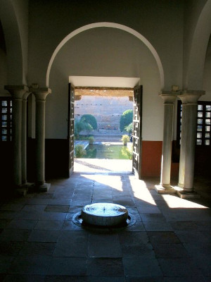 24_Innenhof.jpg