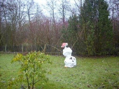 21.Februar_2009_001kl._Schneemann_Klgv._schmilzt.JPG
