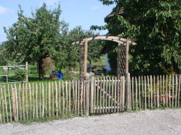 Kastanienzaun.jpg