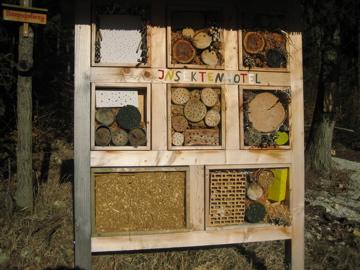 Insektenwohnanlage.jpg