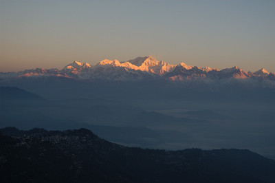 Darjeeling_Kanchenjunga_N08799.jpg