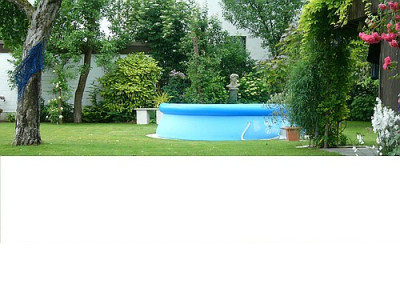 comp_pool_1.jpg