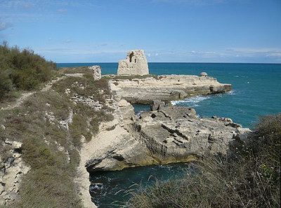 9_Roca_Vecchia_fars_2009.jpg