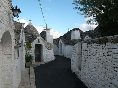 22_Trulli_fars_2009.jpg