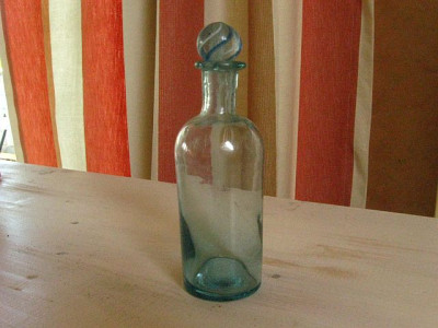 glasmurmelflasche.jpg