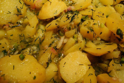gartenkraeuterkartoffelsalat.jpg