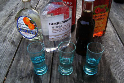 schnaps-likoer_auswahl.jpg
