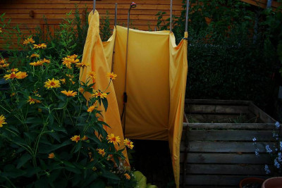 gartendusche_provisorisch_zg.jpg