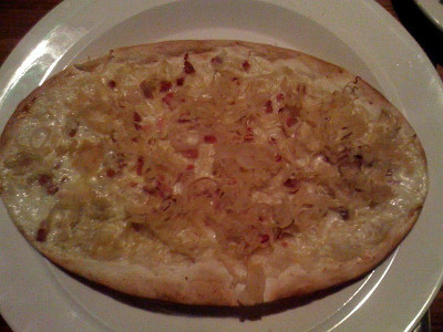 flammkuchen_sauerkraut_20100915_zg.jpg