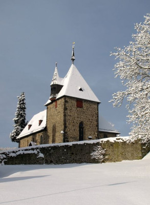 Dorfkirche_fars_2010.jpg