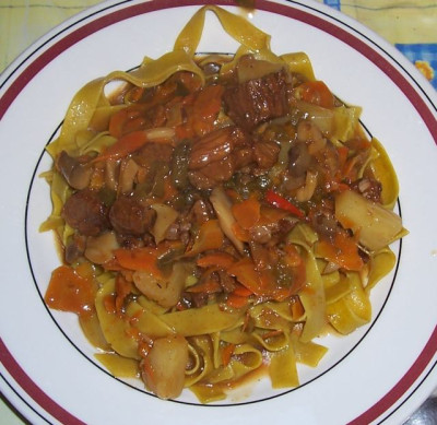 Dez_10_022_Pute_susauer_mit_Currynudeln.jpg