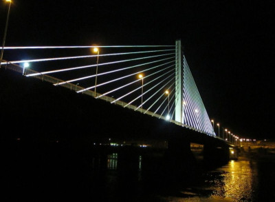 Nilbruecke_2_fars_2010.jpg