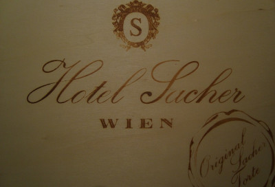 sachertorte_2011_1.jpg