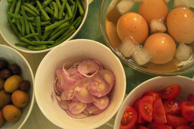 salade_nicoise_20110226_zg_vorbereitung.jpg