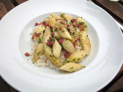 IMG_2449_Spargel_auf_Reis.jpg