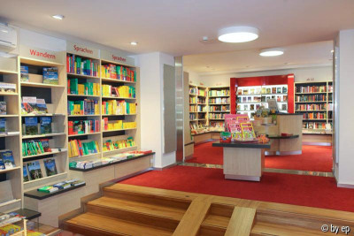 Buchhandlung-Pustet-ph-small.jpg