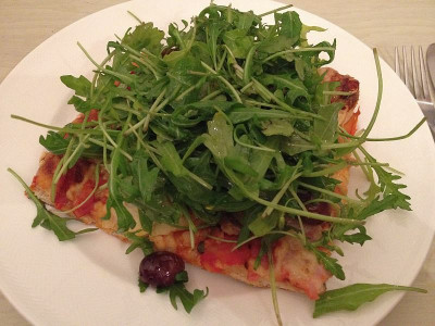 pizzaaltlast_rucola_zg.jpg