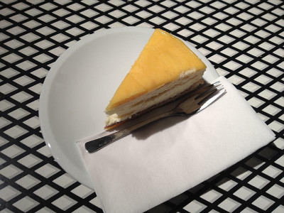 zitronen-kaese-kuchen_zg.jpg