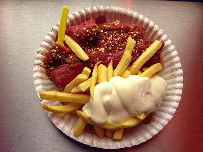 currywurst-pommes_20111208_zg.jpg