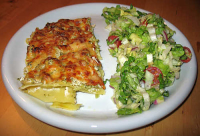 IMG_4874_Brokkolilasagne_mit_Endiviensalat.jpg