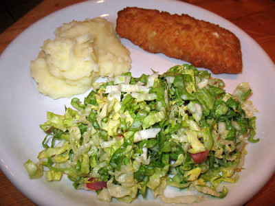 IMG_5009_Pu_Fisch_und_Salat.jpg