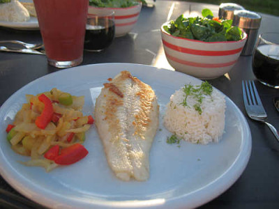 IMG_5161_Fenchel-Paprika-Gemuse_mit_gebratenem_Fischfilet.jpg