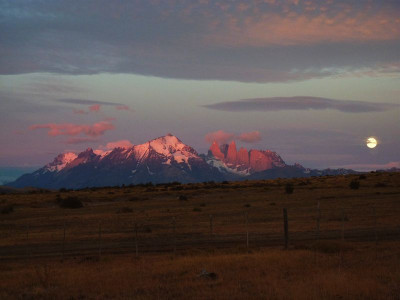 Torres_del_Paine_fars_2012.jpg