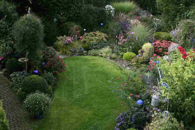 Gartenubersicht0412.jpg