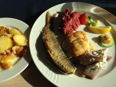 20121002_fischteller_2zg.jpg