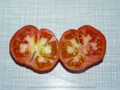 2012_Borodinskij_Fruit_Sliced.jpg