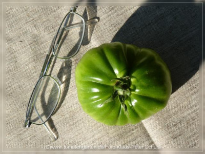 2012_Green_Velvet_Fruit2.jpg