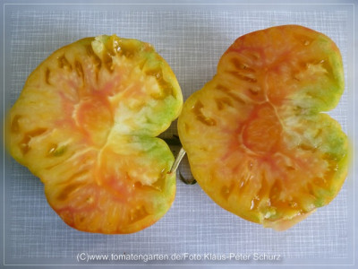 2012_Marizol_Gold_Fruit_Sliced.jpg