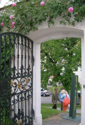 Eingangspforte__Stiftsgarten.jpg