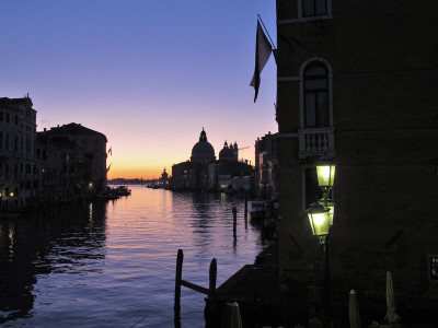 Canal_Grande_Maria_della_Salute_fars.jpg