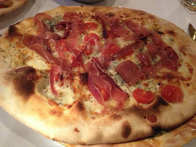 pizza-tirolense_zg.jpg