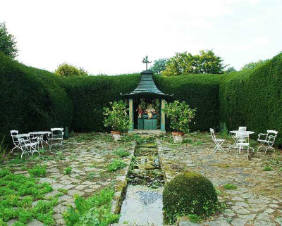 Kasteel_Hex_Asia-Garten_10-09-05.jpg