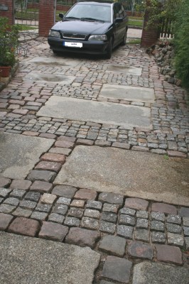 Garageneinfahrt_1.jpg