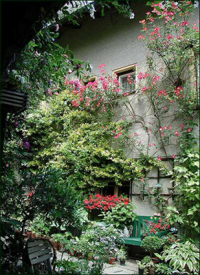 Rose_Haus.jpg
