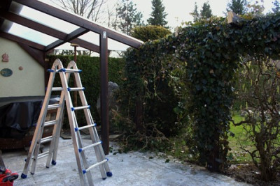 pergola.JPG