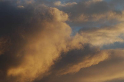 Sonne_und_Wolken_1_24-05-2006.jpg