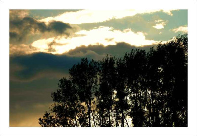Wolken_und_Sonne_1_23-05-2005.jpg