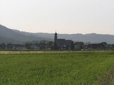 heiligenkreuzerkirche.jpg